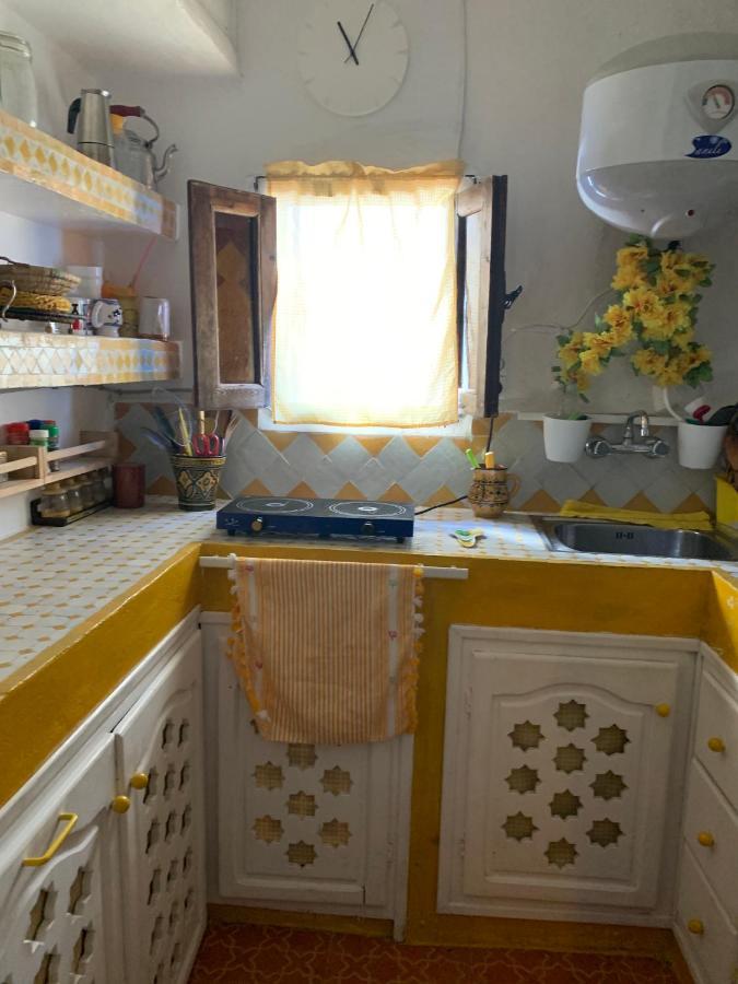 Hathor ,Casa Marroqui Con Dos Terrazas En La Medina Antigua , Ideal Parejas!! Wifi!! Асіла Екстер'єр фото