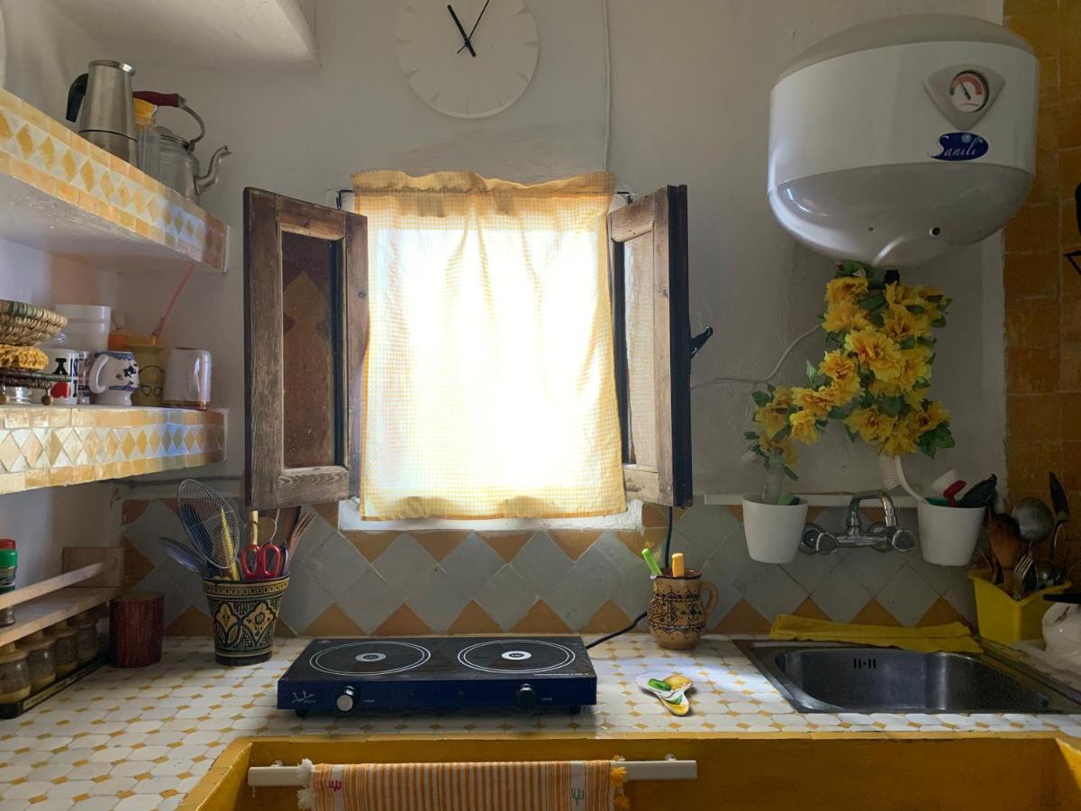 Hathor ,Casa Marroqui Con Dos Terrazas En La Medina Antigua , Ideal Parejas!! Wifi!! Асіла Екстер'єр фото