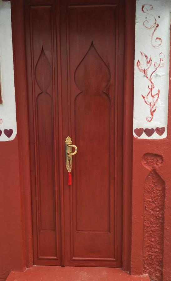 Hathor ,Casa Marroqui Con Dos Terrazas En La Medina Antigua , Ideal Parejas!! Wifi!! Асіла Екстер'єр фото